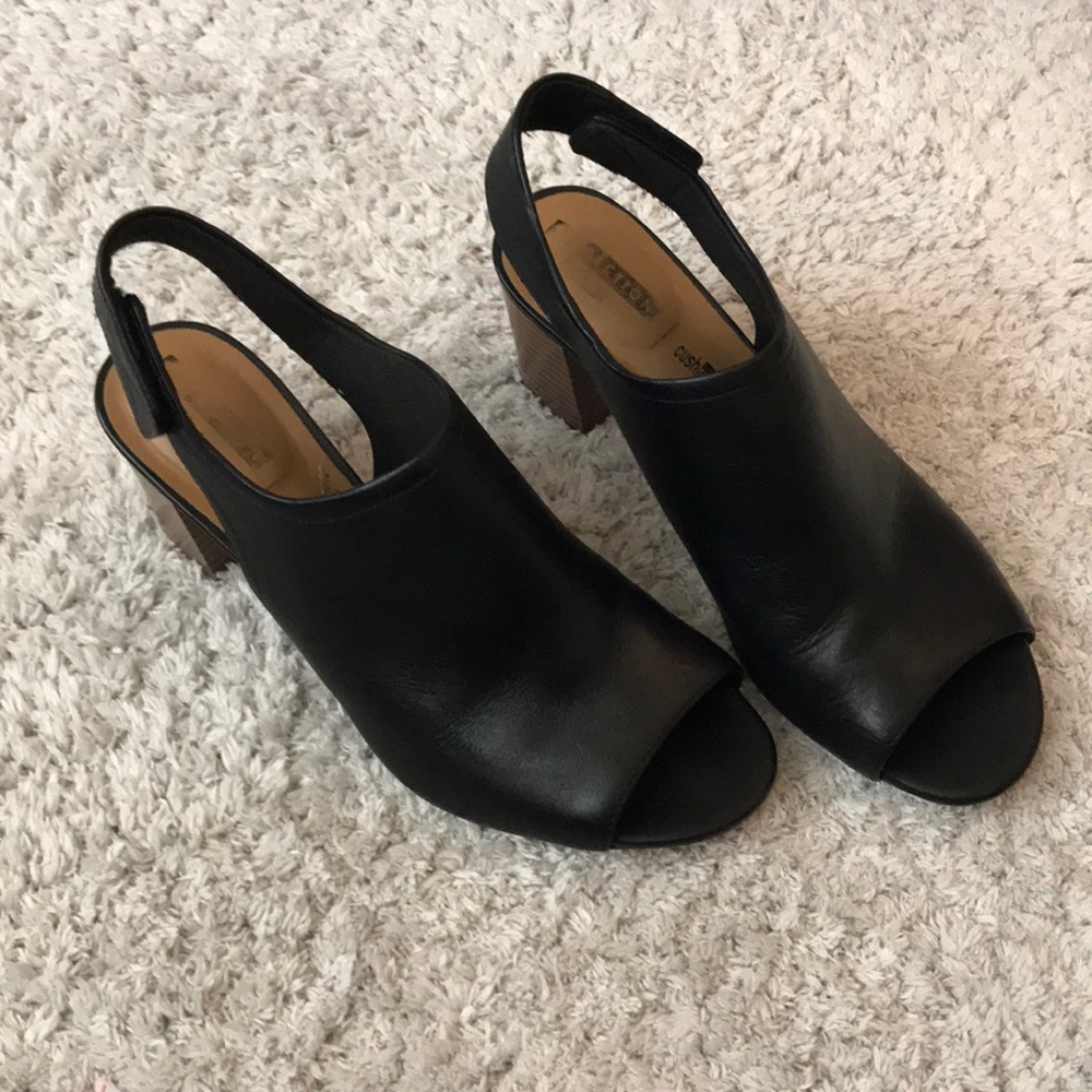 Clark’s Black Open Toed Velcro Booties